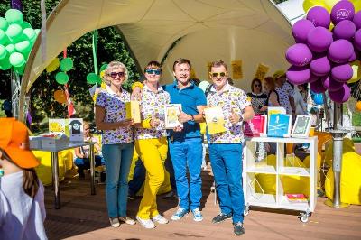 Рекламный open air «День подарка» Рекламный open air «День подарка»